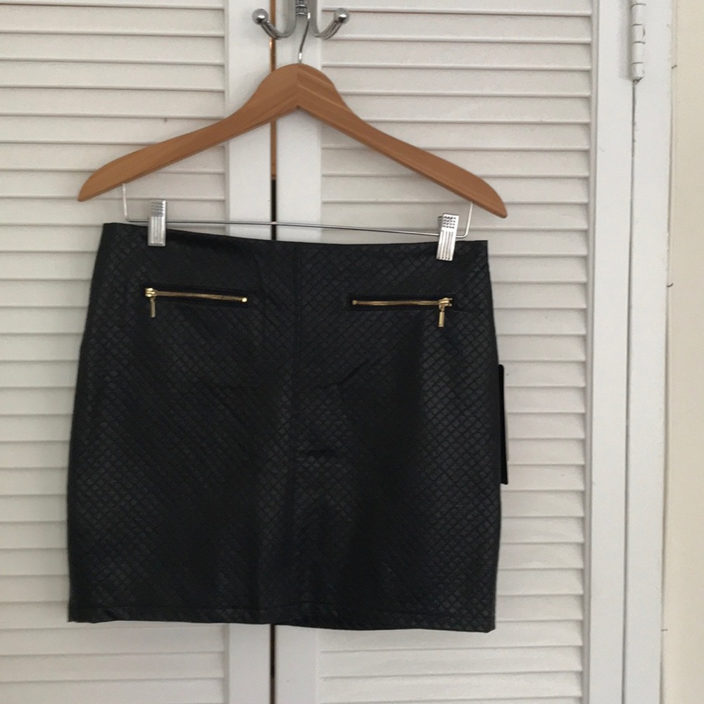 Dalia Modern Fit Faux Leather Mini Skirt NWT